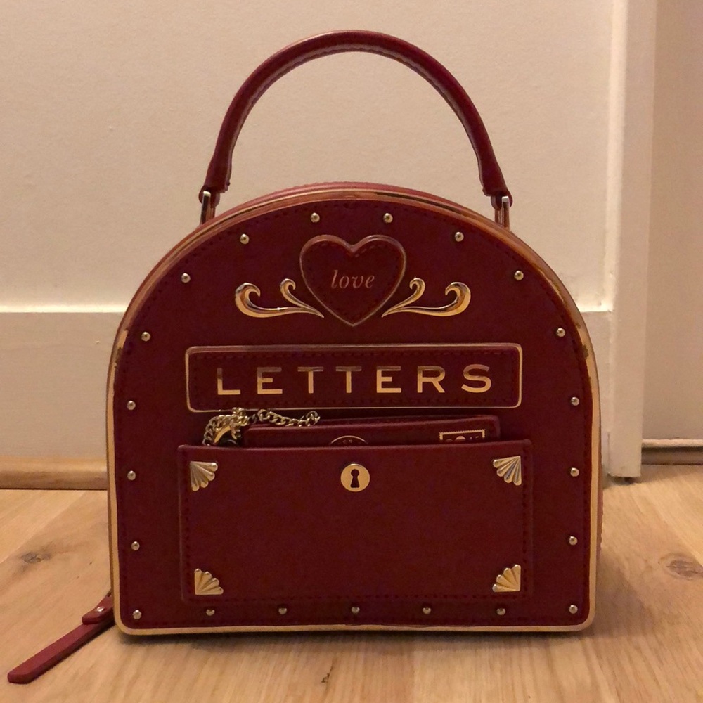 Kate Spade Valentine’s Day purse